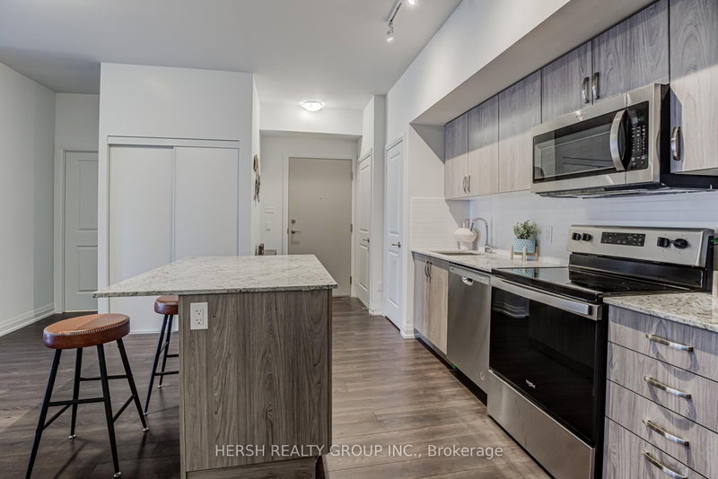 201 - 10 Meadowglen Pl, Toronto, M1G 0A8 | Image 2