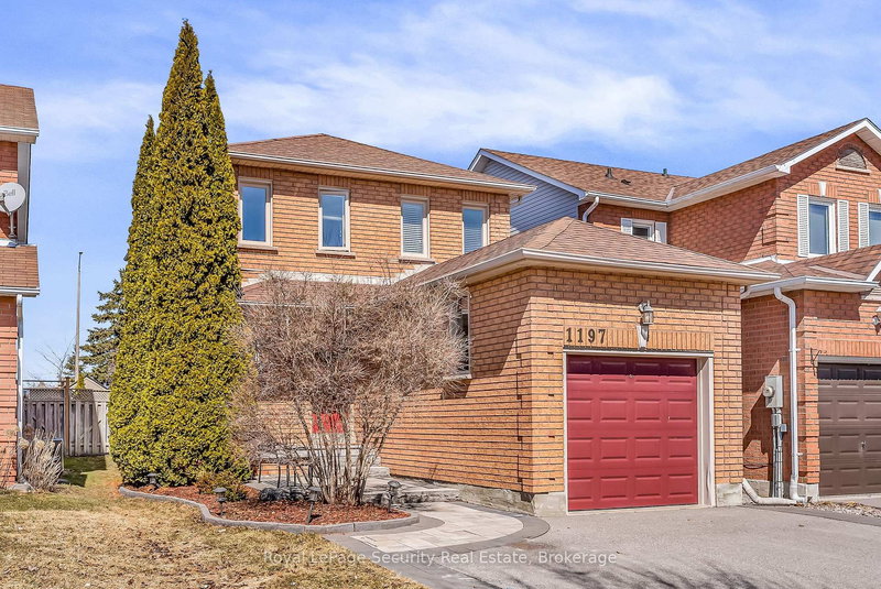 1197 Beaver Valley Cres, Oshawa, L1J 8N1 | Image 2