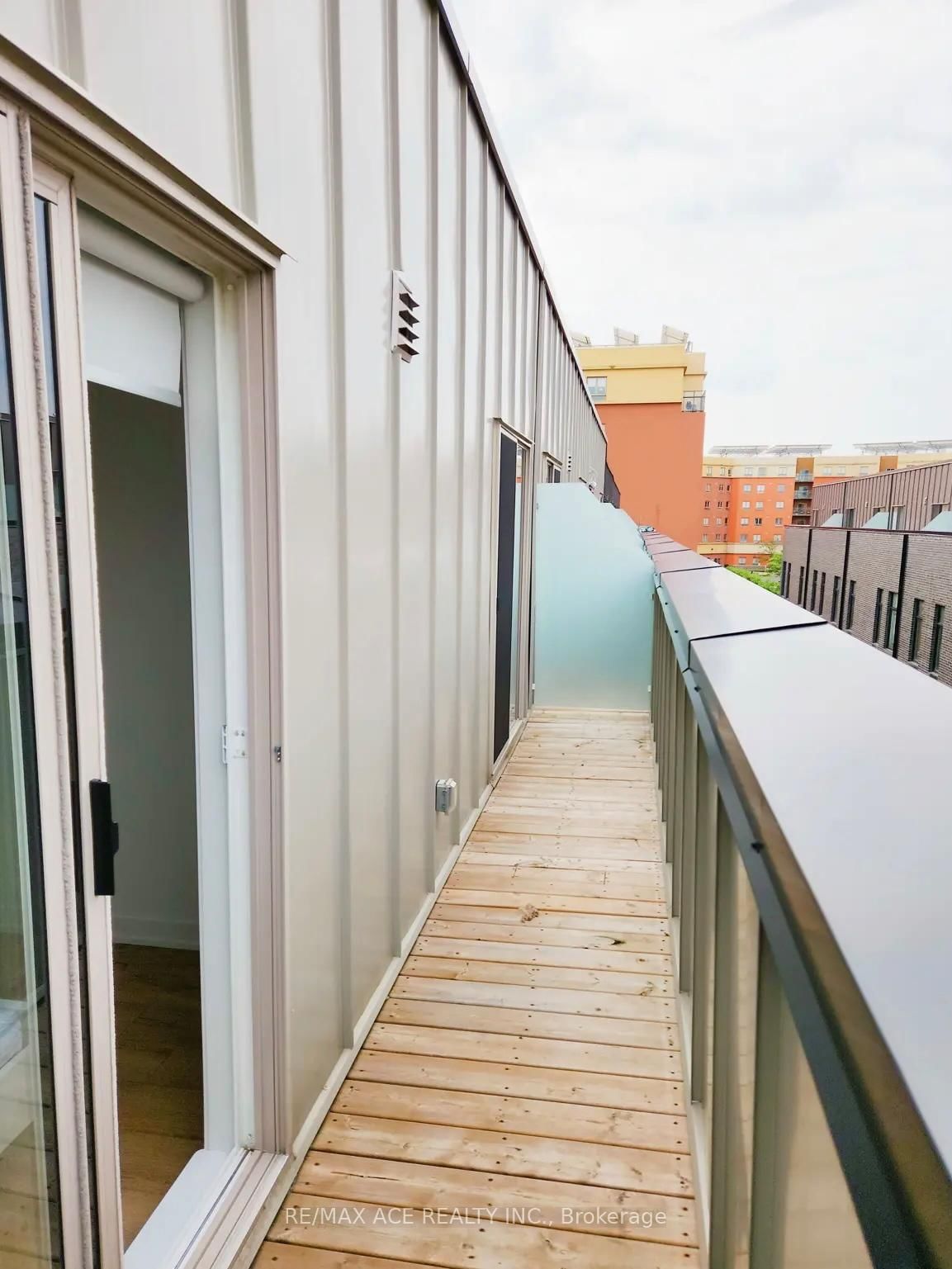 1720 Simcoe Street N, Unit 20 - Photo 10