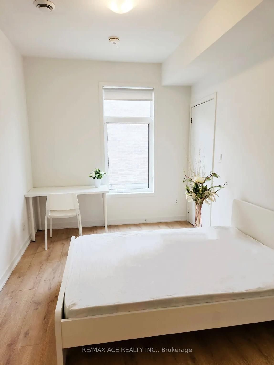 1720 Simcoe Street N, Unit 20 - Photo 6