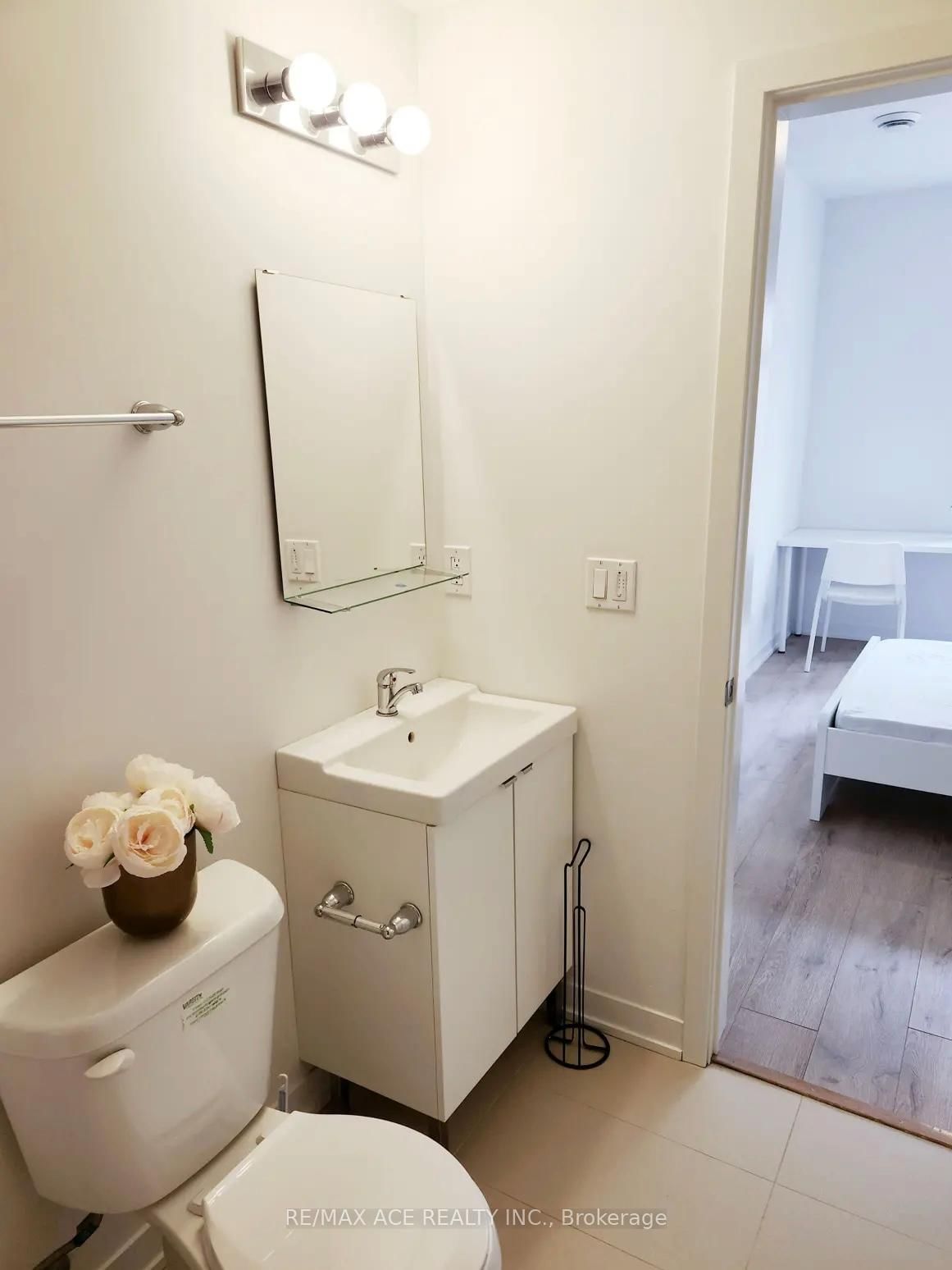 1720 Simcoe Street N, Unit 20 - Photo 8