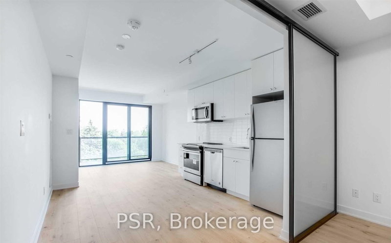 home for lease on 524-2799 Kingston Road