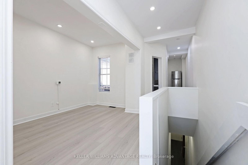 952 Queen St E, Toronto, M4M 1J7 | Image 2