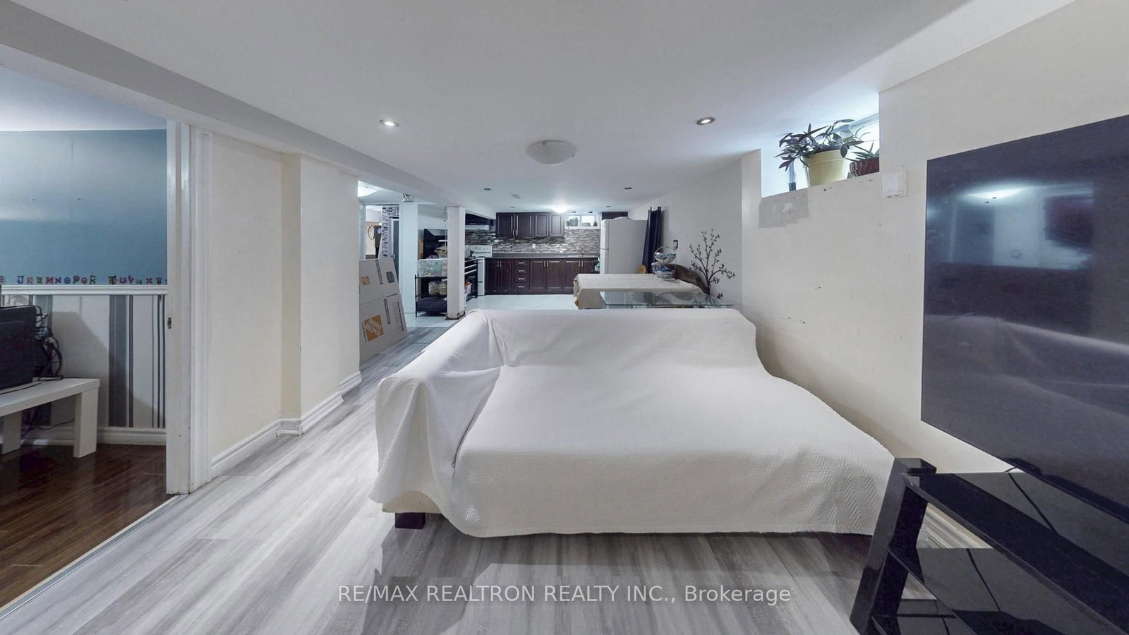 Detached House for sale at 132 Porchester Drive, Toronto, Ontario, M1J 2R7 - Woburn - MLS: E12934680