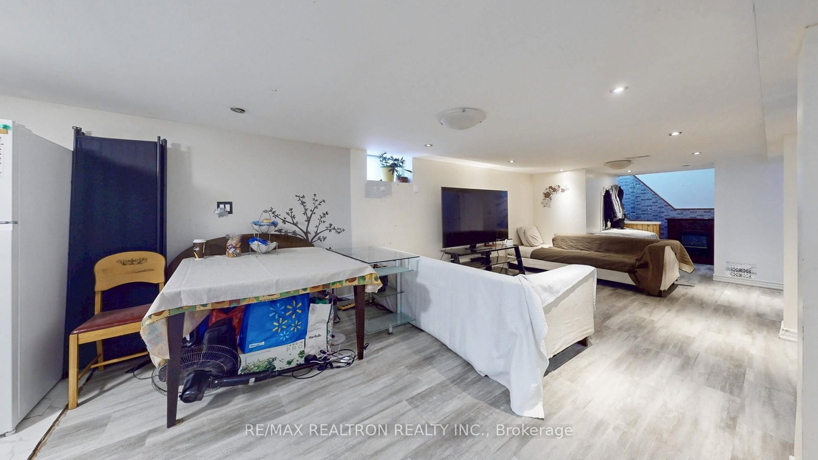 Detached House for sale at 132 Porchester Drive, Toronto, Ontario, M1J 2R7 - Woburn - MLS: E12934680