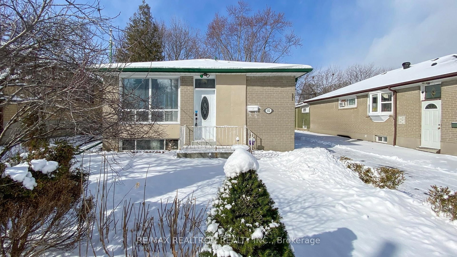 Detached House for sale at 132 Porchester Drive, Toronto, Ontario, M1J 2R7 - Woburn - MLS: E12934680
