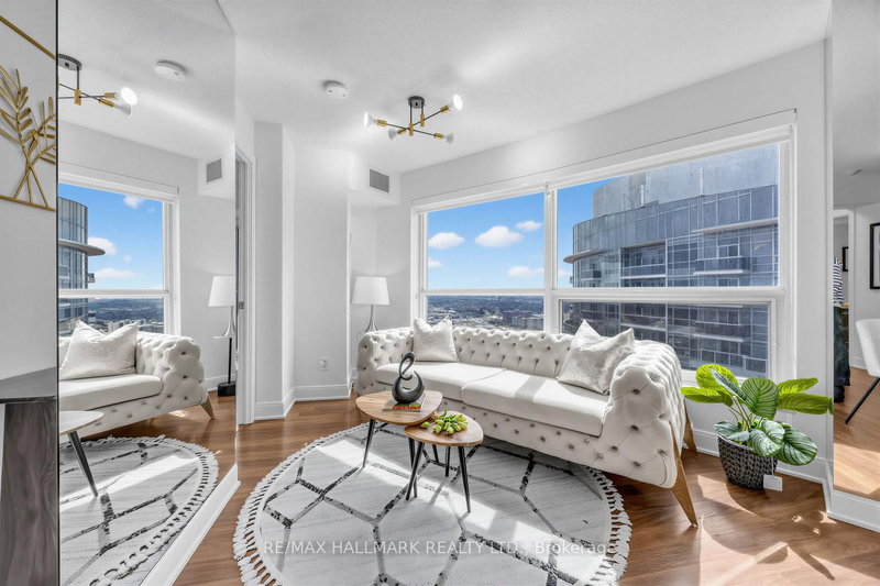 3918 - 135 Village Green Sq, Toronto, M1S 0G4 | Image 3