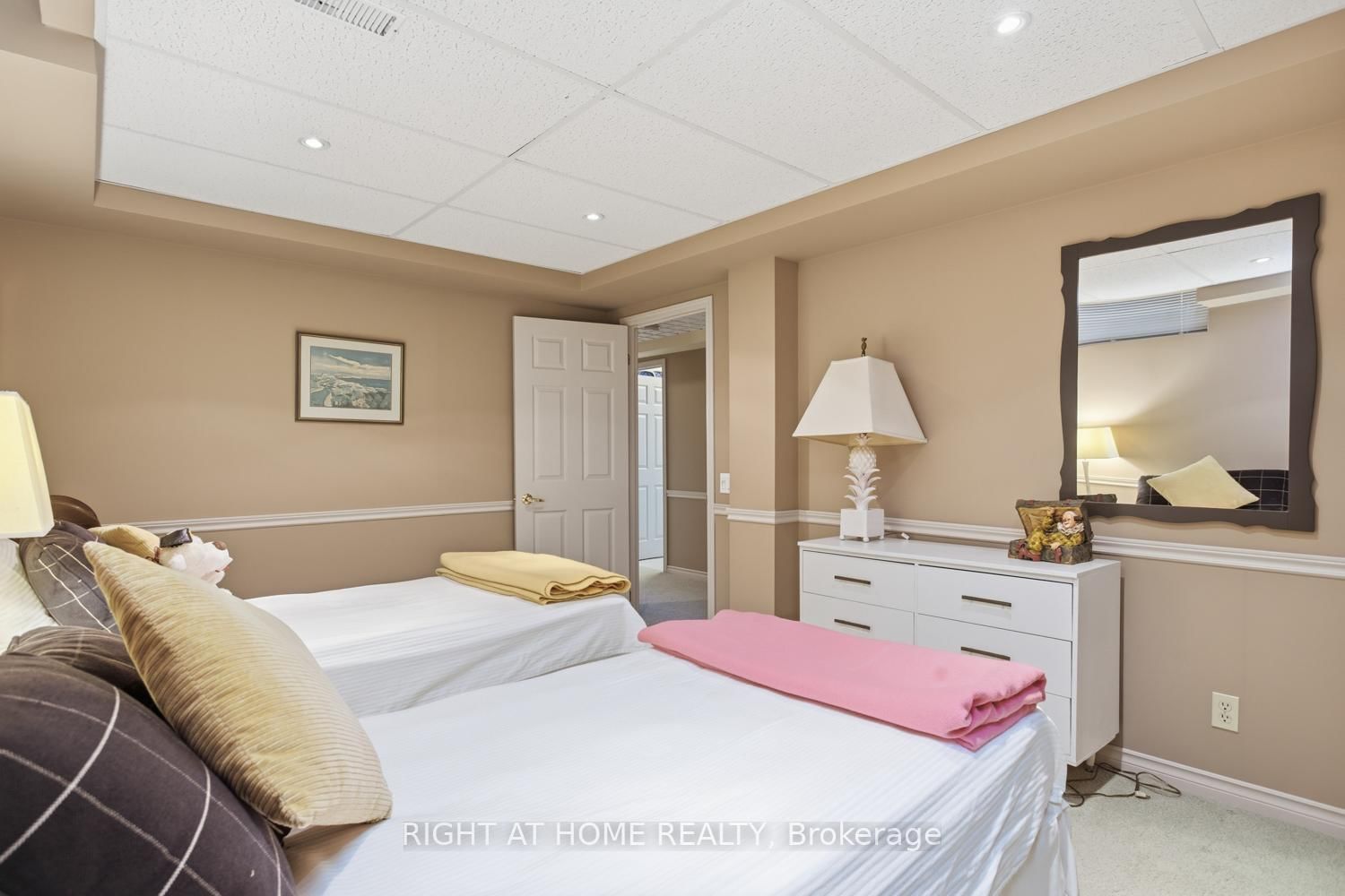 Detached House for sale at 303 WATERBURY Crescent, Scugog, Ontario, L9L 1S5 - Port Perry - MLS: E12935132