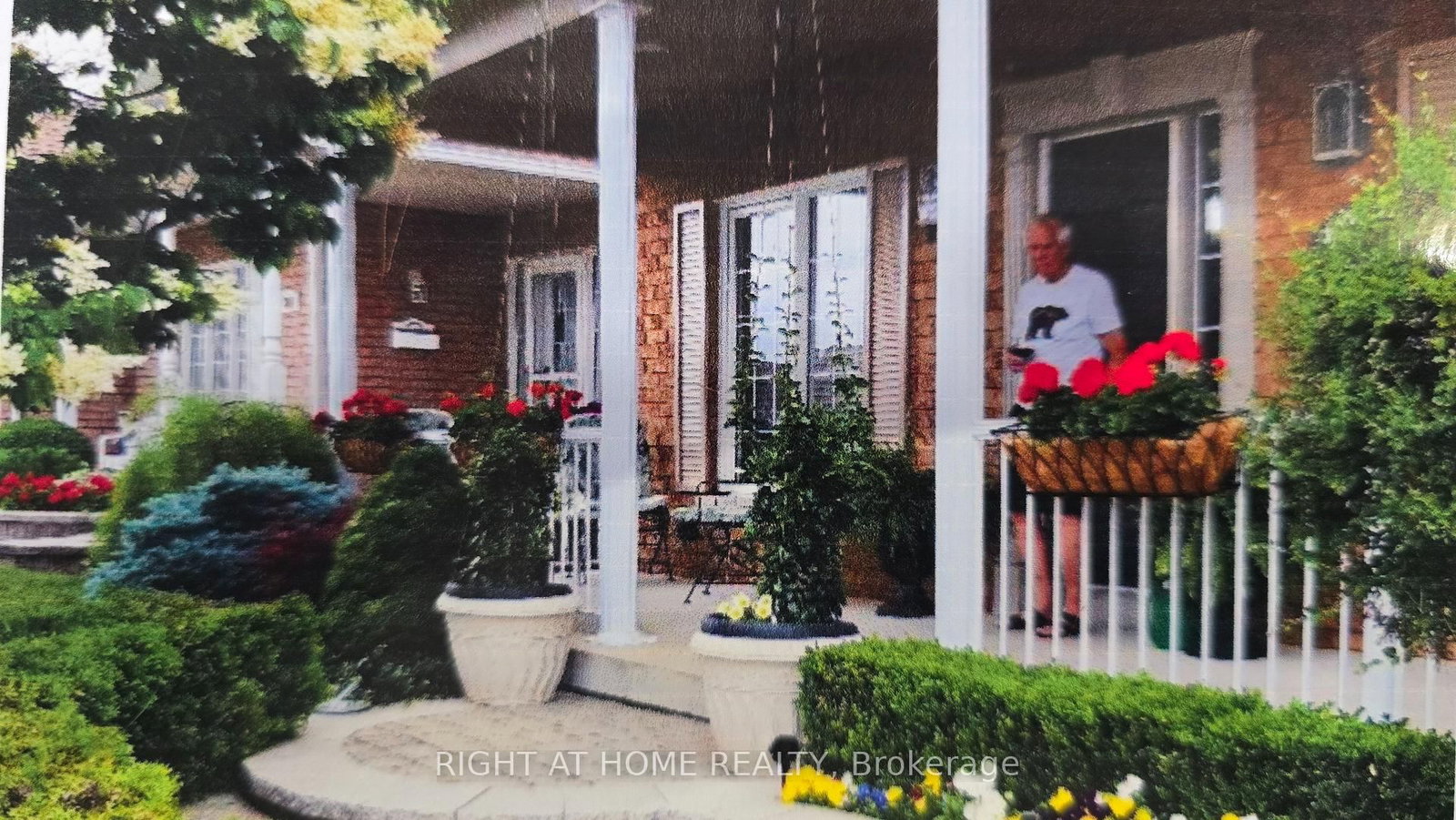 Detached House for sale at 303 WATERBURY Crescent, Scugog, Ontario, L9L 1S5 - Port Perry - MLS: E12935132