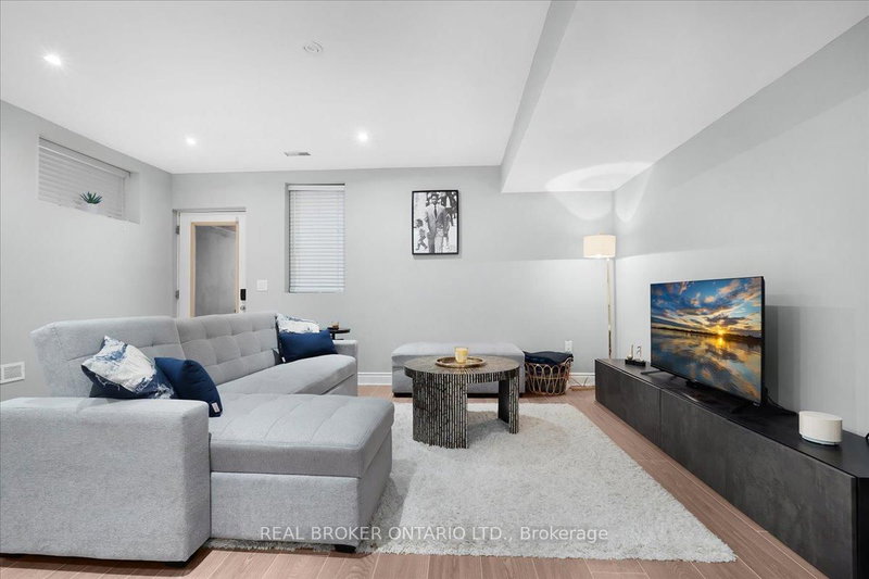 25A Mystic Ave, Toronto, M1L 4G8 | Image 2