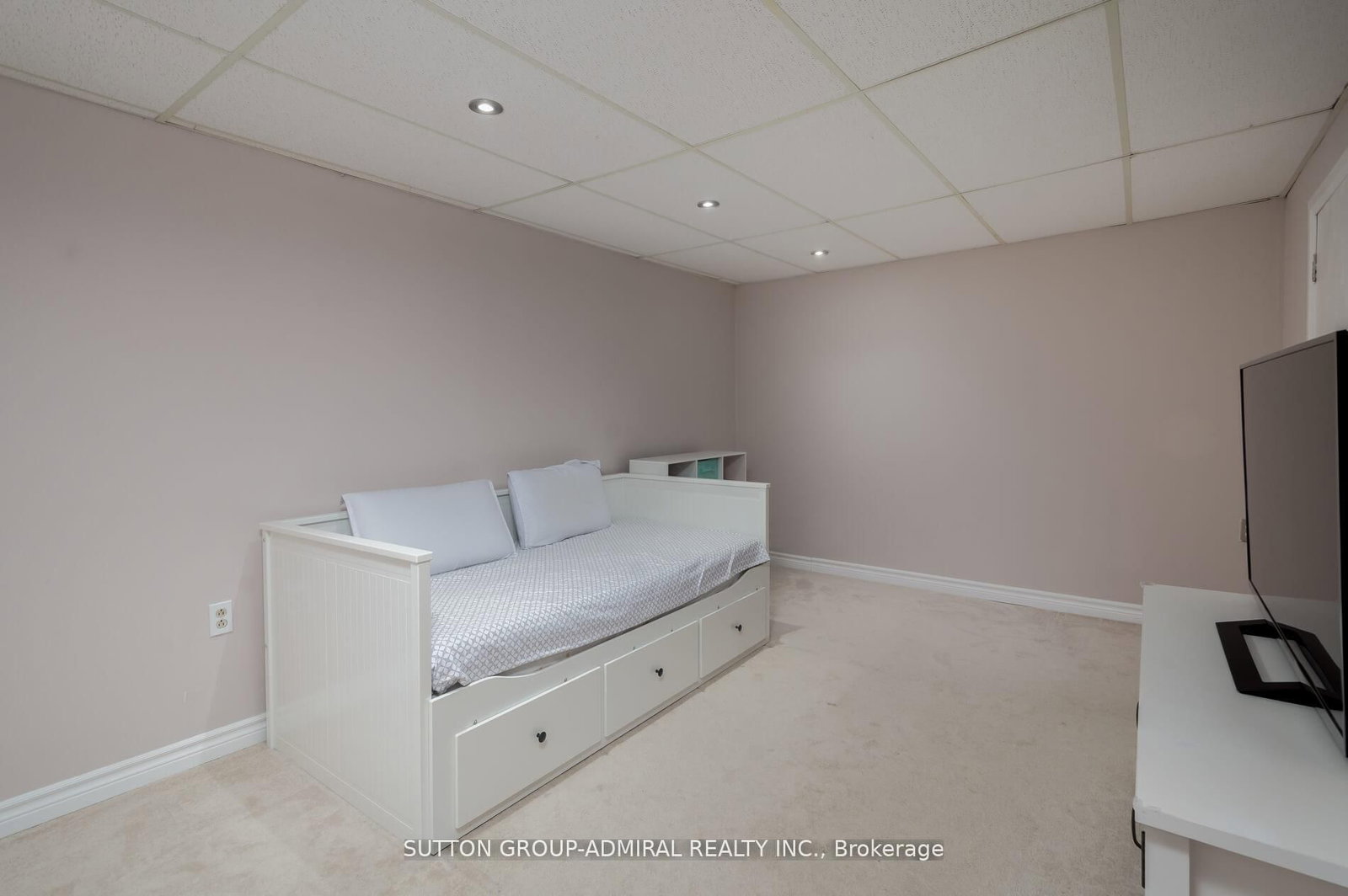 1300 Oxford Street, Unit 45 - Photo 16