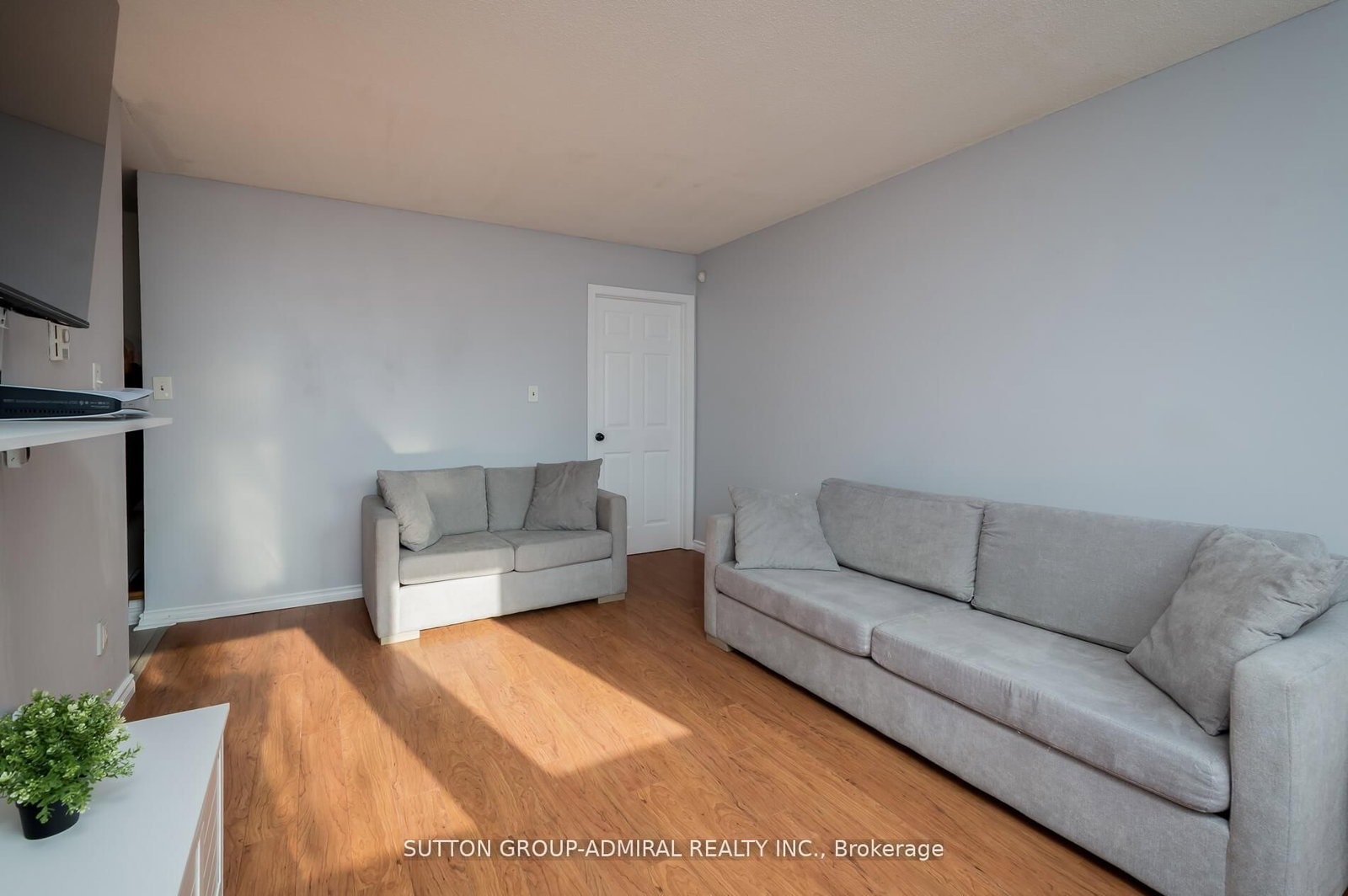 1300 Oxford Street, Unit 45 - Photo 9