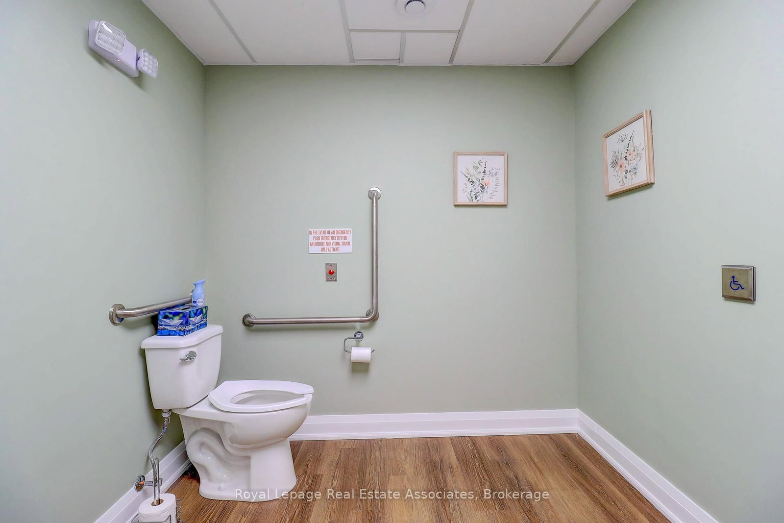 179 King Street E - Photo 18