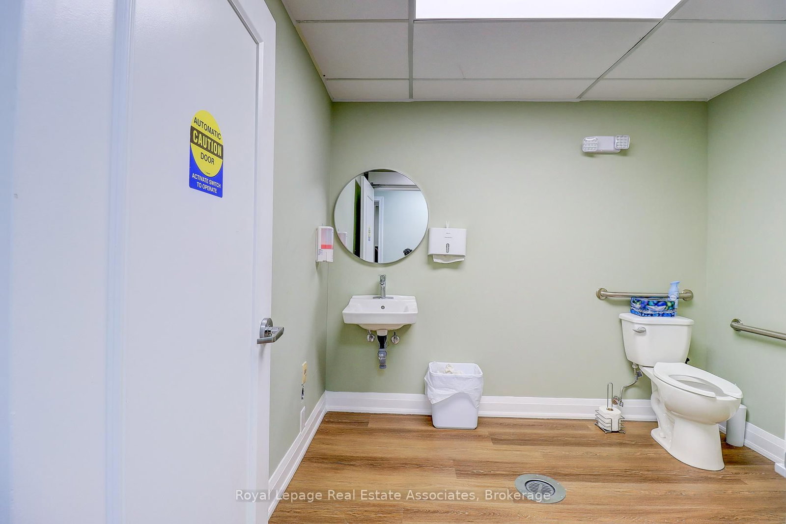 179 King Street E - Photo 19