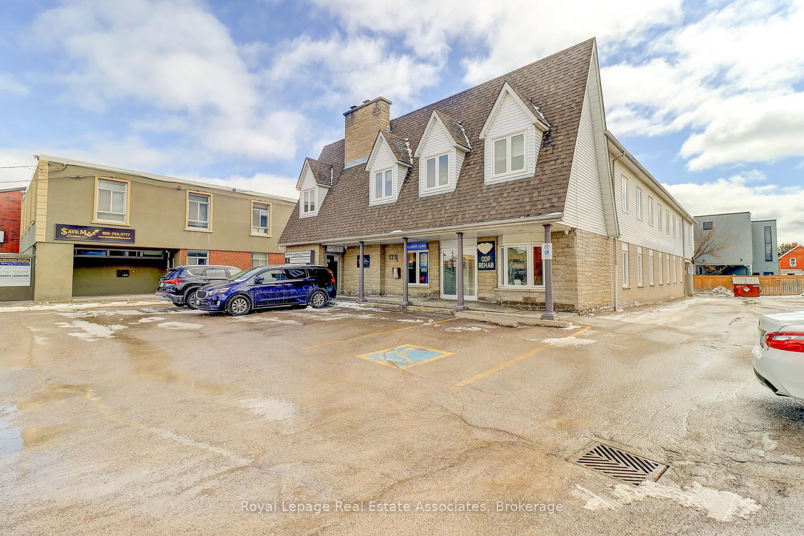 179 King Street E - Photo 2