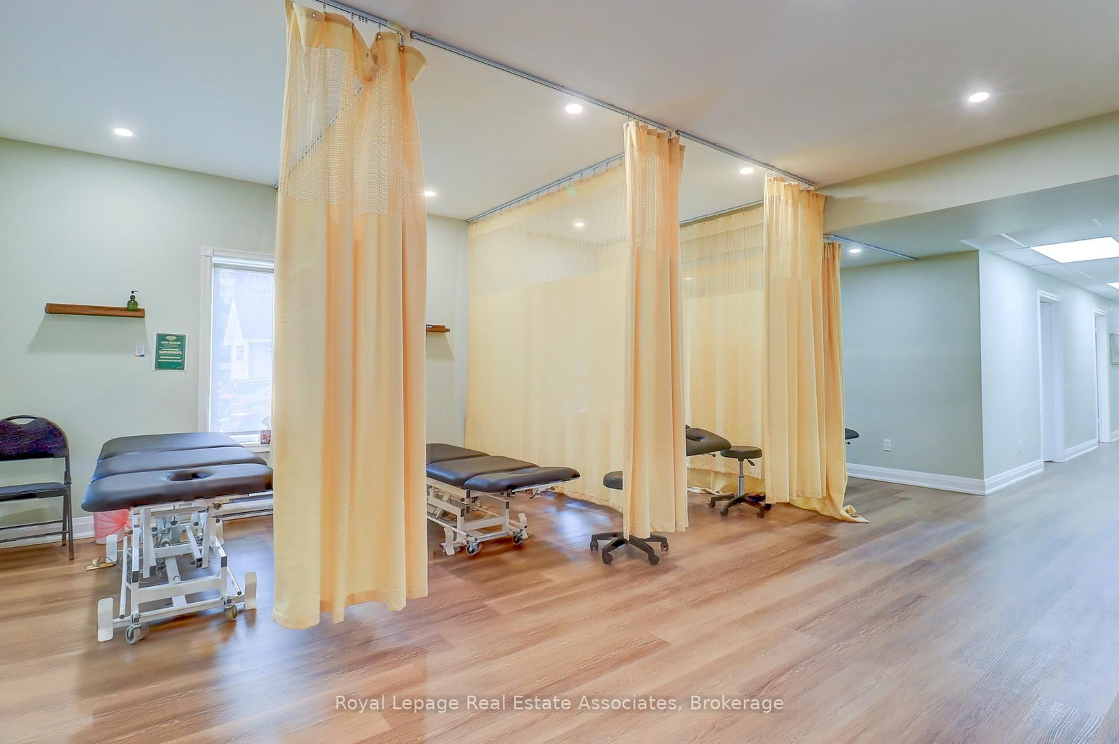 179 King Street E - Photo 27