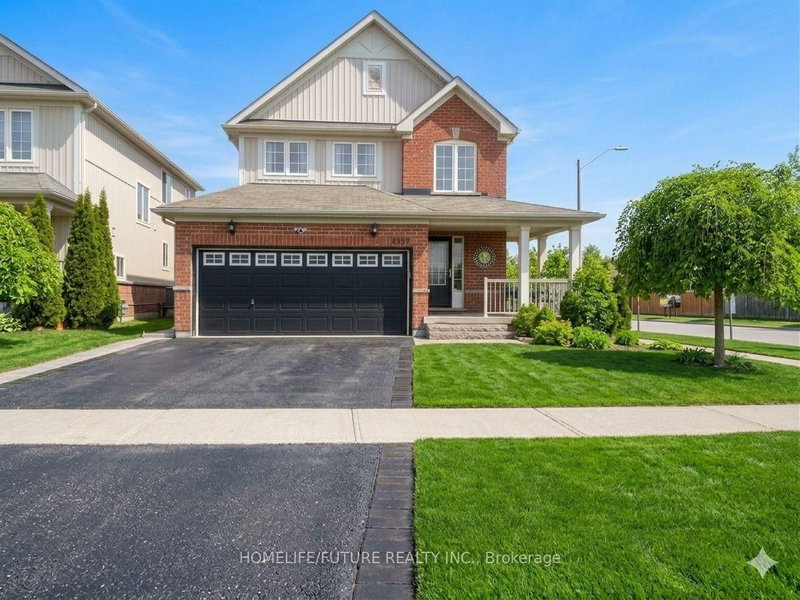 home for lease on 1359 Whitelaw Avenue