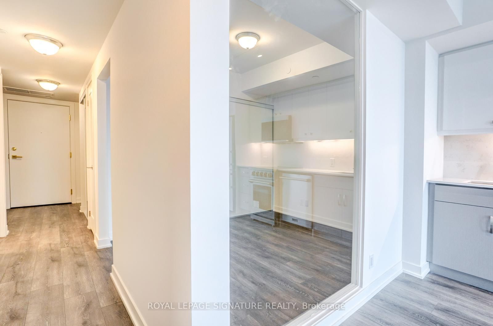 Condo for sale at 814-2 Manderley Drive, Toronto, Ontario, M1N 0C7 - Birchcliffe-Cliffside - MLS: E12936906