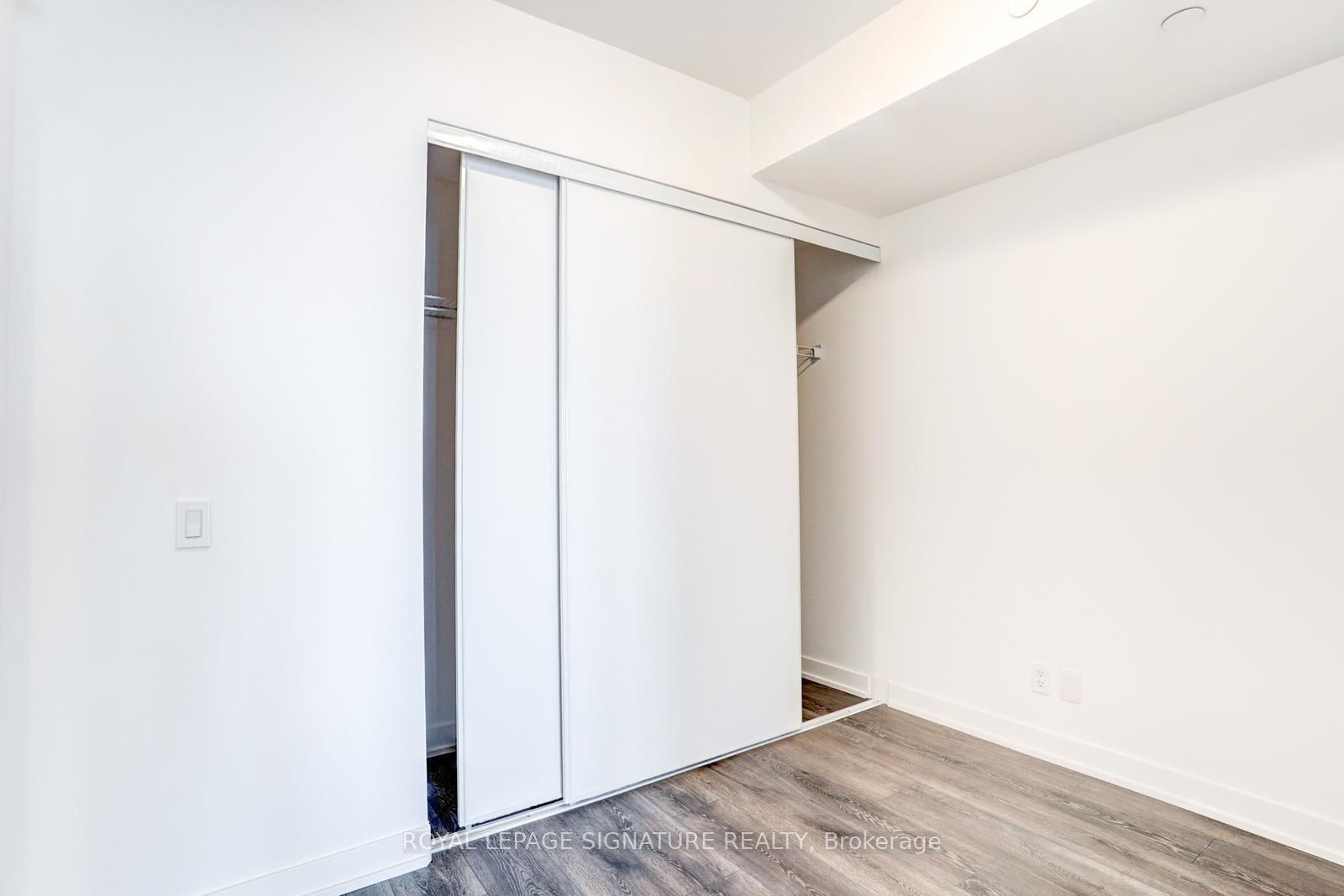 Condo for sale at 814-2 Manderley Drive, Toronto, Ontario, M1N 0C7 - Birchcliffe-Cliffside - MLS: E12936906