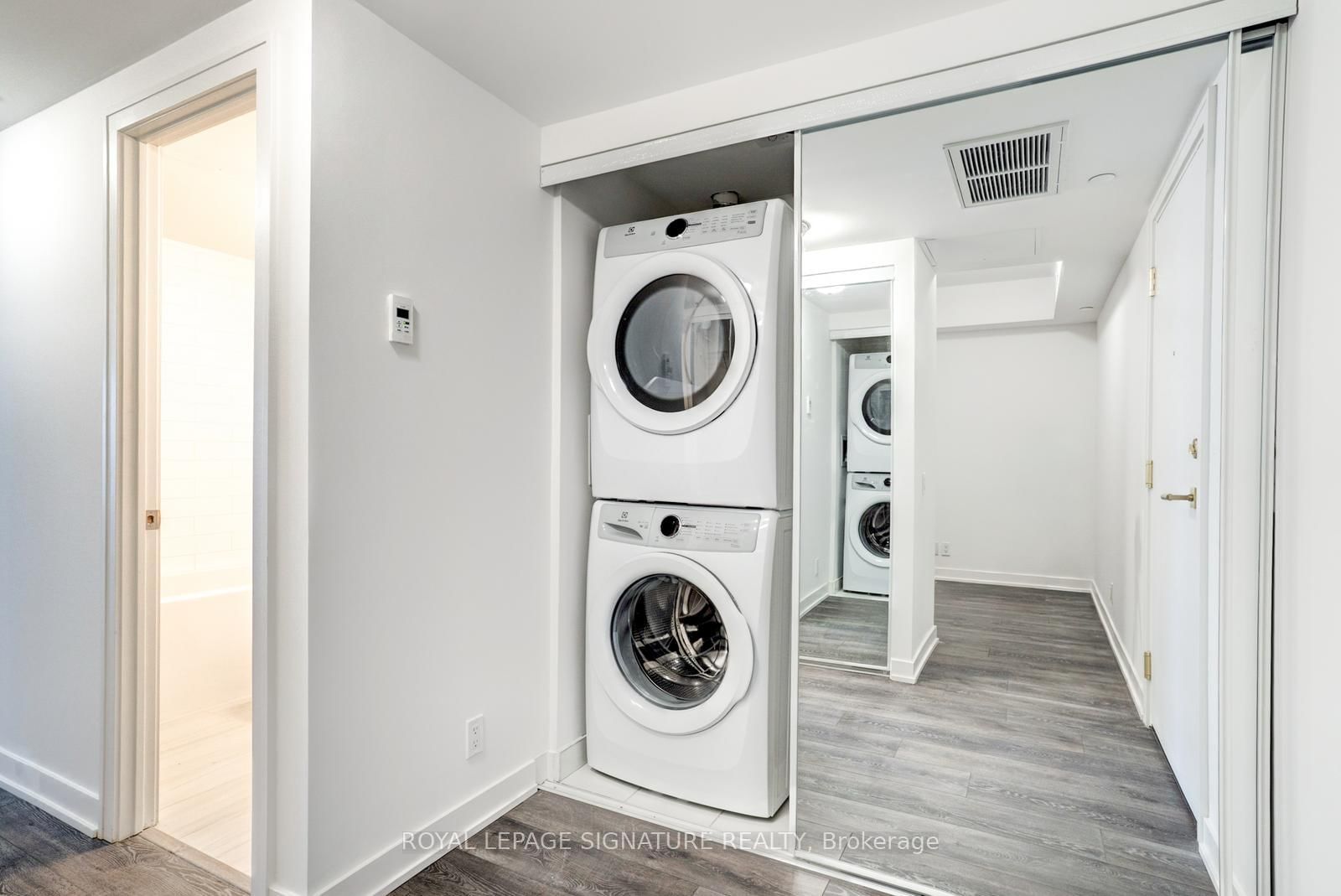 Condo for sale at 814-2 Manderley Drive, Toronto, Ontario, M1N 0C7 - Birchcliffe-Cliffside - MLS: E12936906