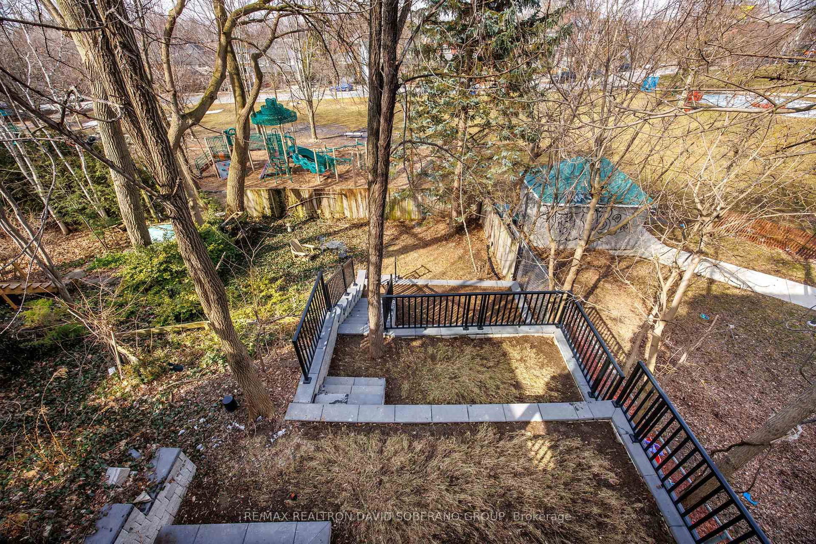 Detached House for sale at 90 East Lynn Avenue, Toronto, Ontario, M4C 3X2 - Woodbine Corridor - MLS: E12936918