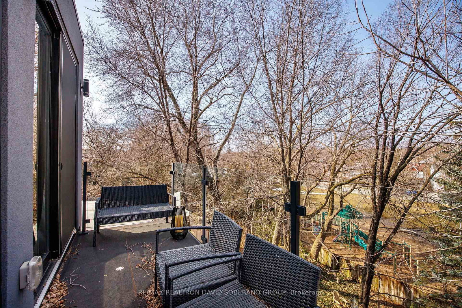 Detached House for sale at 90 East Lynn Avenue, Toronto, Ontario, M4C 3X2 - Woodbine Corridor - MLS: E12936918