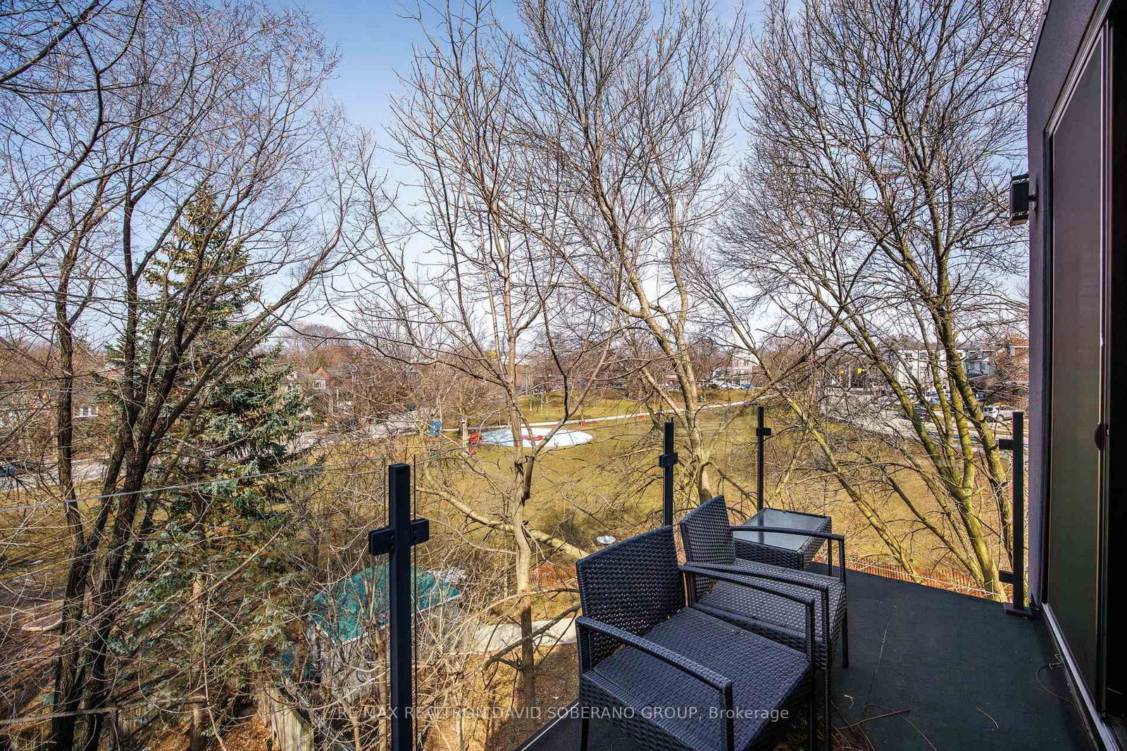 Detached House for sale at 90 East Lynn Avenue, Toronto, Ontario, M4C 3X2 - Woodbine Corridor - MLS: E12936918