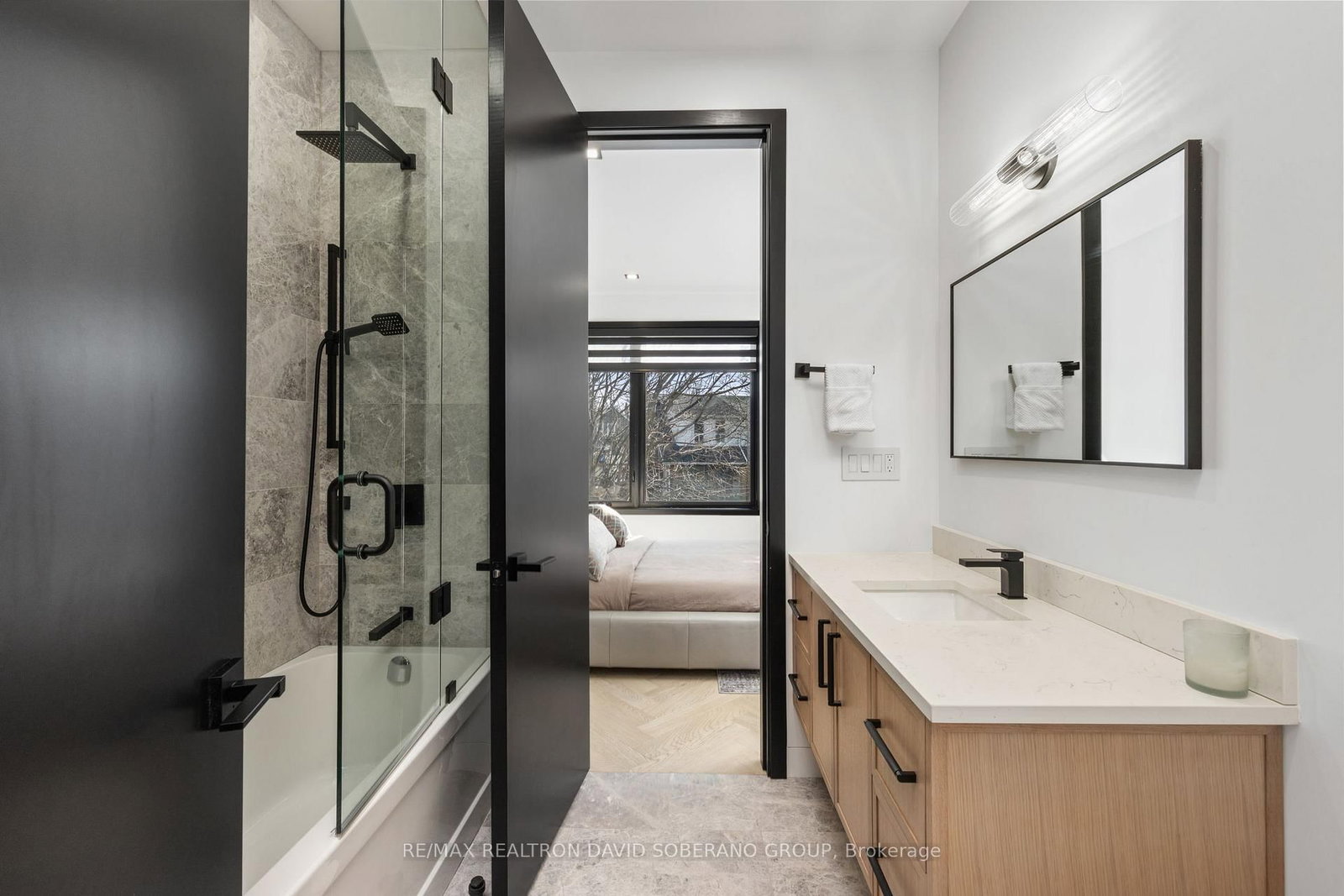 Detached House for sale at 90 East Lynn Avenue, Toronto, Ontario, M4C 3X2 - Woodbine Corridor - MLS: E12936918