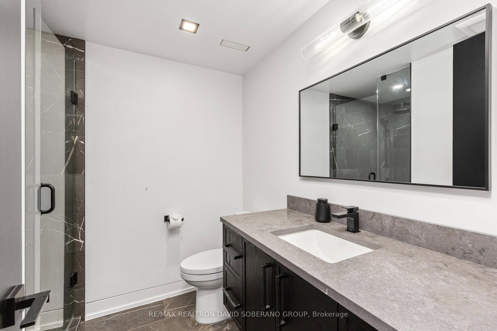 Detached House for sale at 90 East Lynn Avenue, Toronto, Ontario, M4C 3X2 - Woodbine Corridor - MLS: E12936918