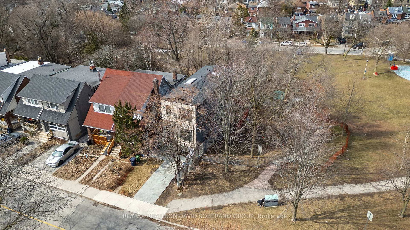 Detached House for sale at 90 East Lynn Avenue, Toronto, Ontario, M4C 3X2 - Woodbine Corridor - MLS: E12936918