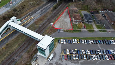 1411 Byron St | Whitby | Image