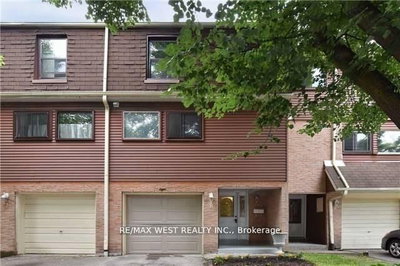 8 - 120 Murison Blvd | Toronto | Image