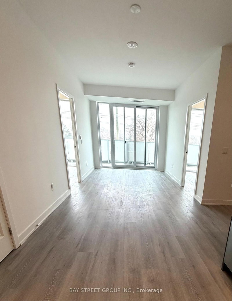 211 - 1010 Sandy Beach Rd, Pickering, L1W 3V9 | Image 2