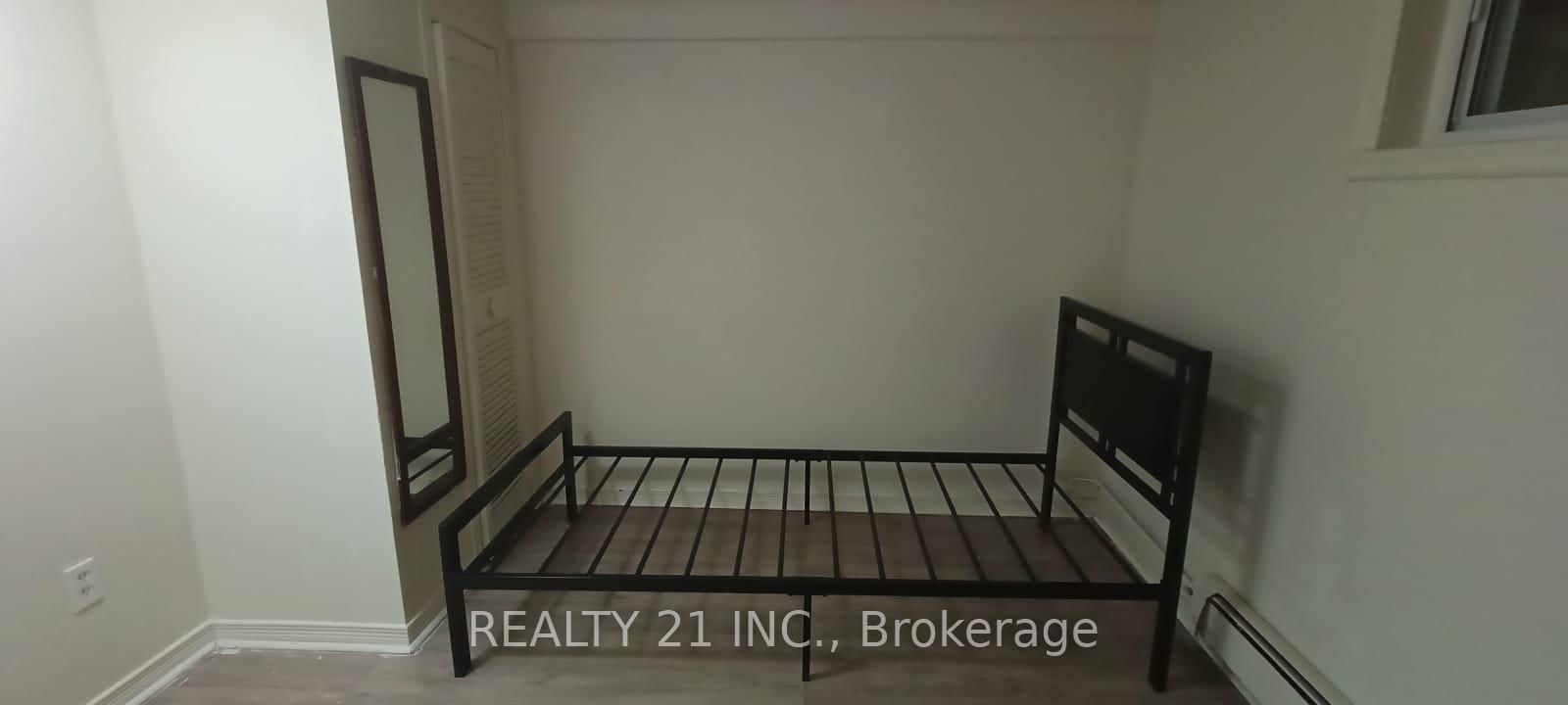 Detached House for lease at Basement-571 Danforth Road, Toronto, Ontario, M1K 1E1 - Clairlea-Birchmount - MLS: E12937586