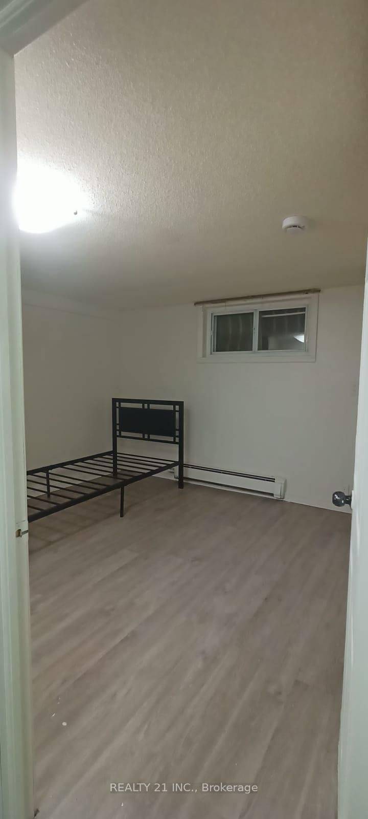 Detached House for lease at Basement-571 Danforth Road, Toronto, Ontario, M1K 1E1 - Clairlea-Birchmount - MLS: E12937586