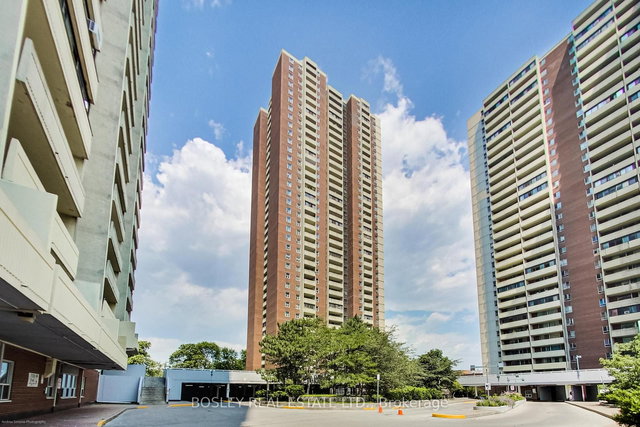 1902 - 3 Massey Square