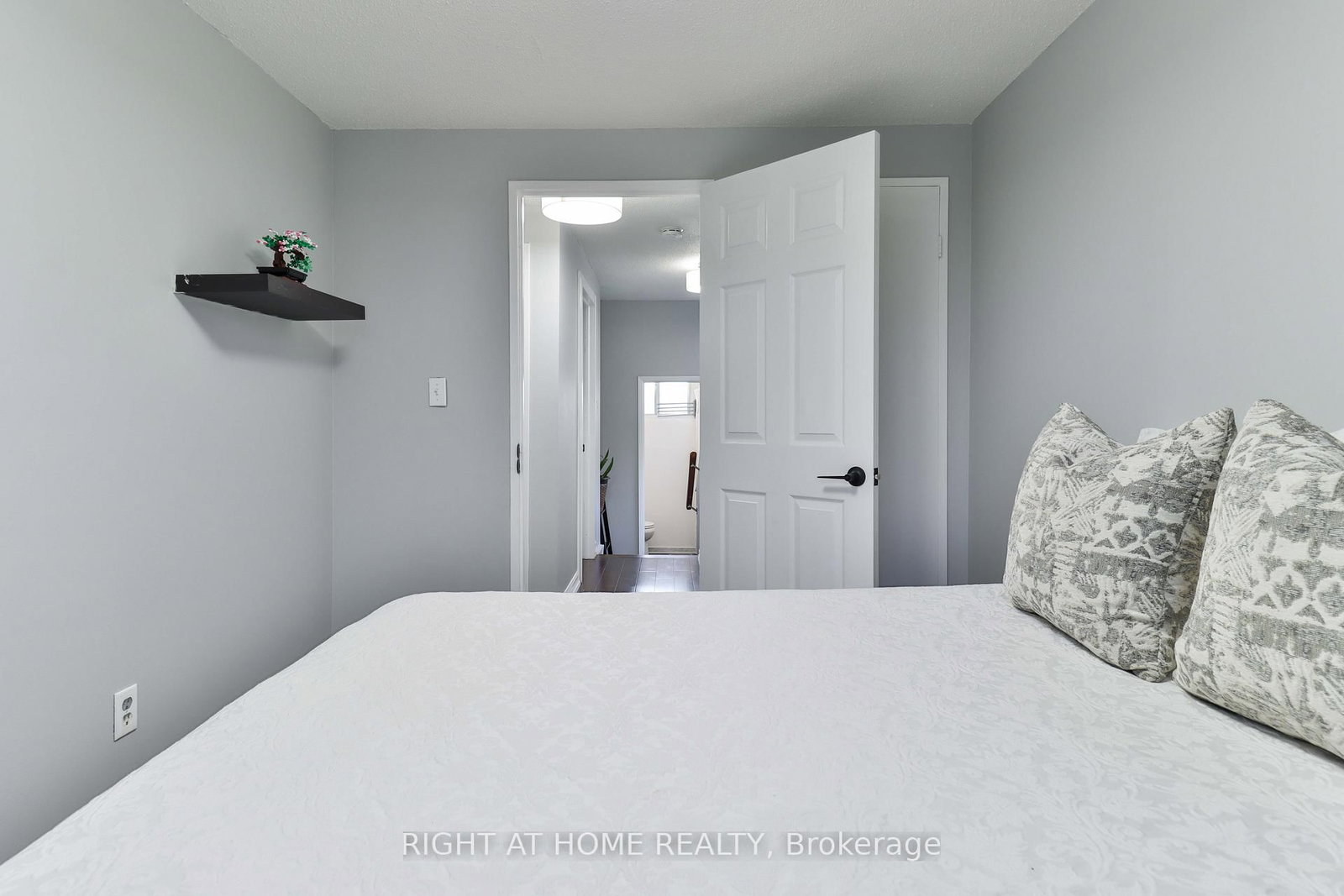 Townhouse for sale at 255-55 Collinsgrove Road, Toronto, Ontario, M1E 4Z2 - West Hill - MLS: E12937832