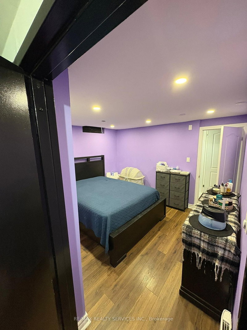 137 - 1100 Oxford St, Oshawa, L1J 6G4 | Image 3