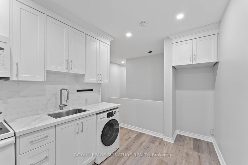 2 - 233 Greenwood Ave, Toronto, M4L 2R4 | Image 2