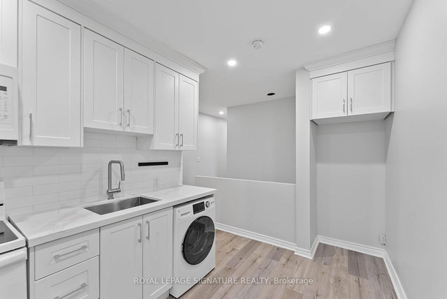 2 - 233 Greenwood Avenue