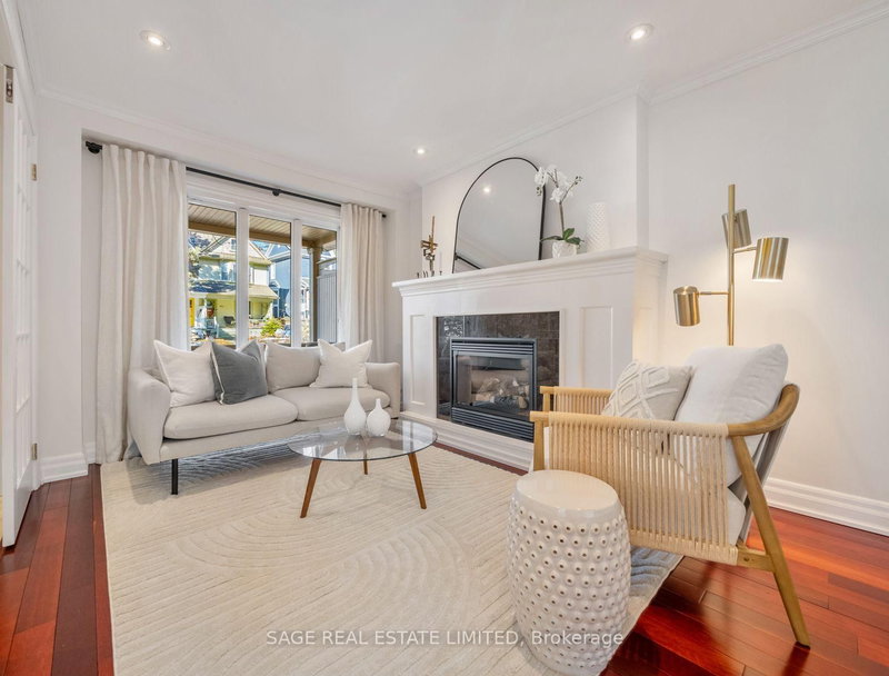 137 Willow Ave, Toronto, M4E 3K4 | Image 2