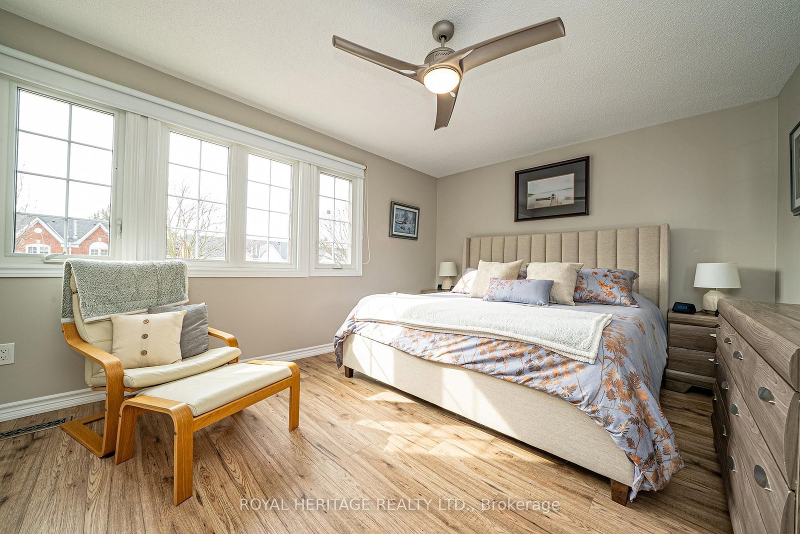 Townhouse for sale at 201-10 Bassett Boulevard, Whitby, Ontario, L1N 9C8 - Pringle Creek - MLS: E12938210