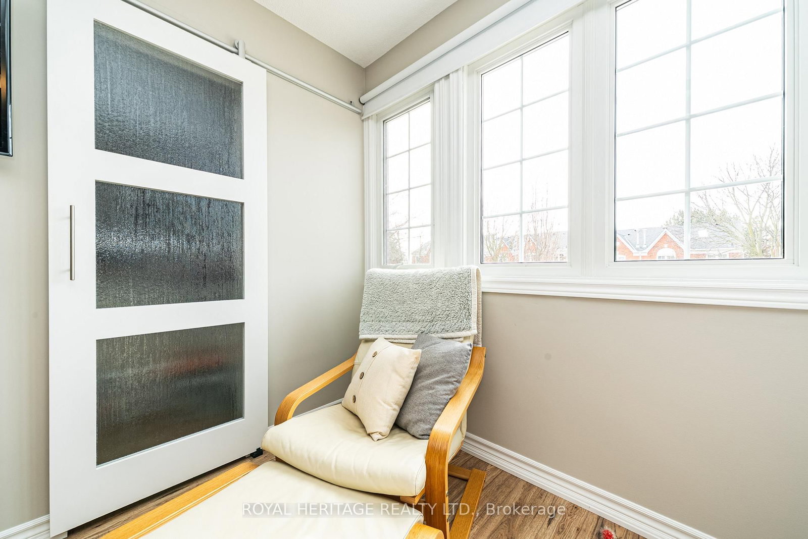 Townhouse for sale at 201-10 Bassett Boulevard, Whitby, Ontario, L1N 9C8 - Pringle Creek - MLS: E12938210