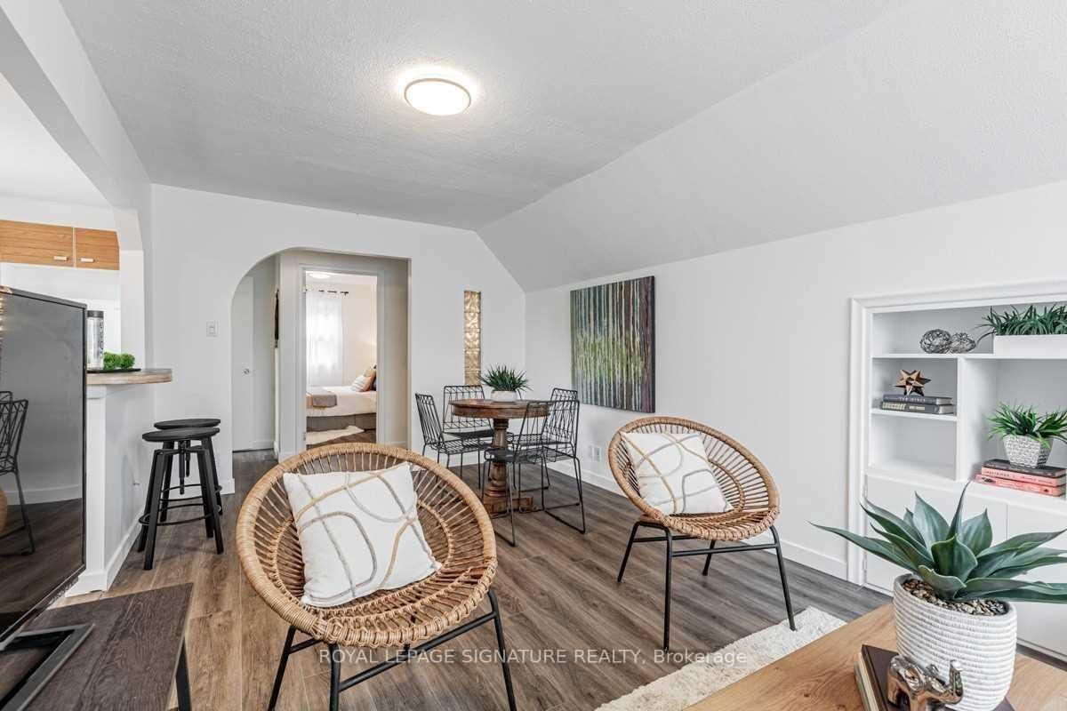 Detached House for lease at Upper-179 Clonmore Drive, Toronto, Ontario, M1N 1Y2 - Birchcliffe-Cliffside - MLS: E12938486