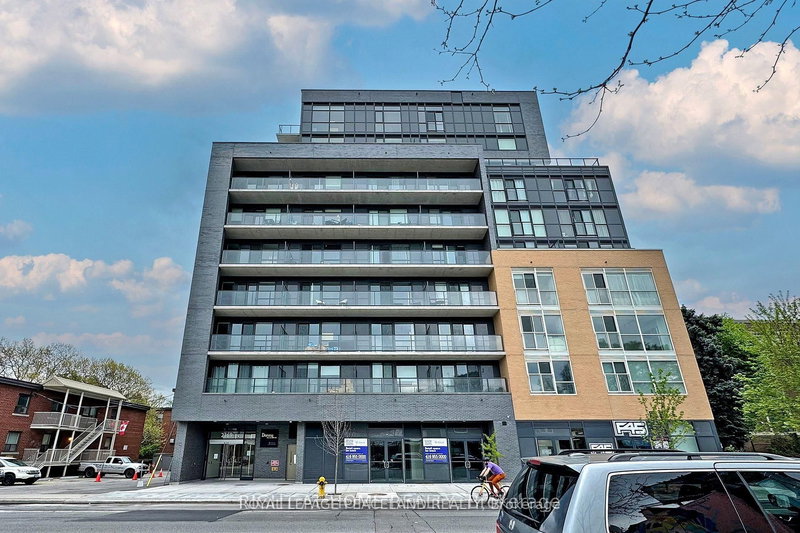 home for lease on 911-2369 Danforth Avenue