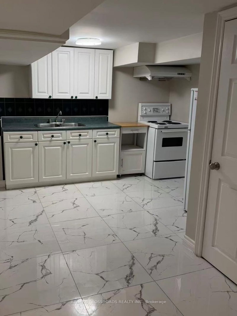 Bsmt - 16 Crosland Dr, Toronto, M1R 4M8 | Image 3