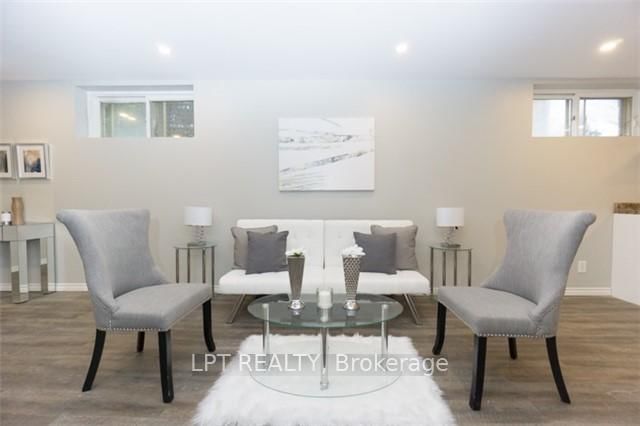 home for lease on 358 Adelaide Avenue E