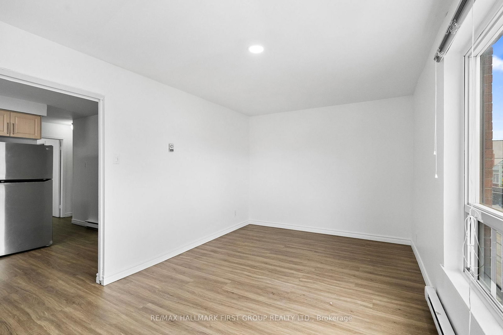 608 Gerrard Street, Unit 2nd Floor - Photo 6