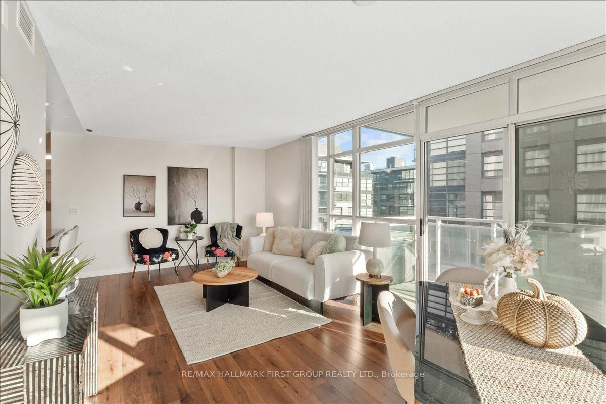 Condo for sale at 303-1600 Charles Street, Whitby, Ontario, L1N 0G4 - Port Whitby - MLS: E12938994