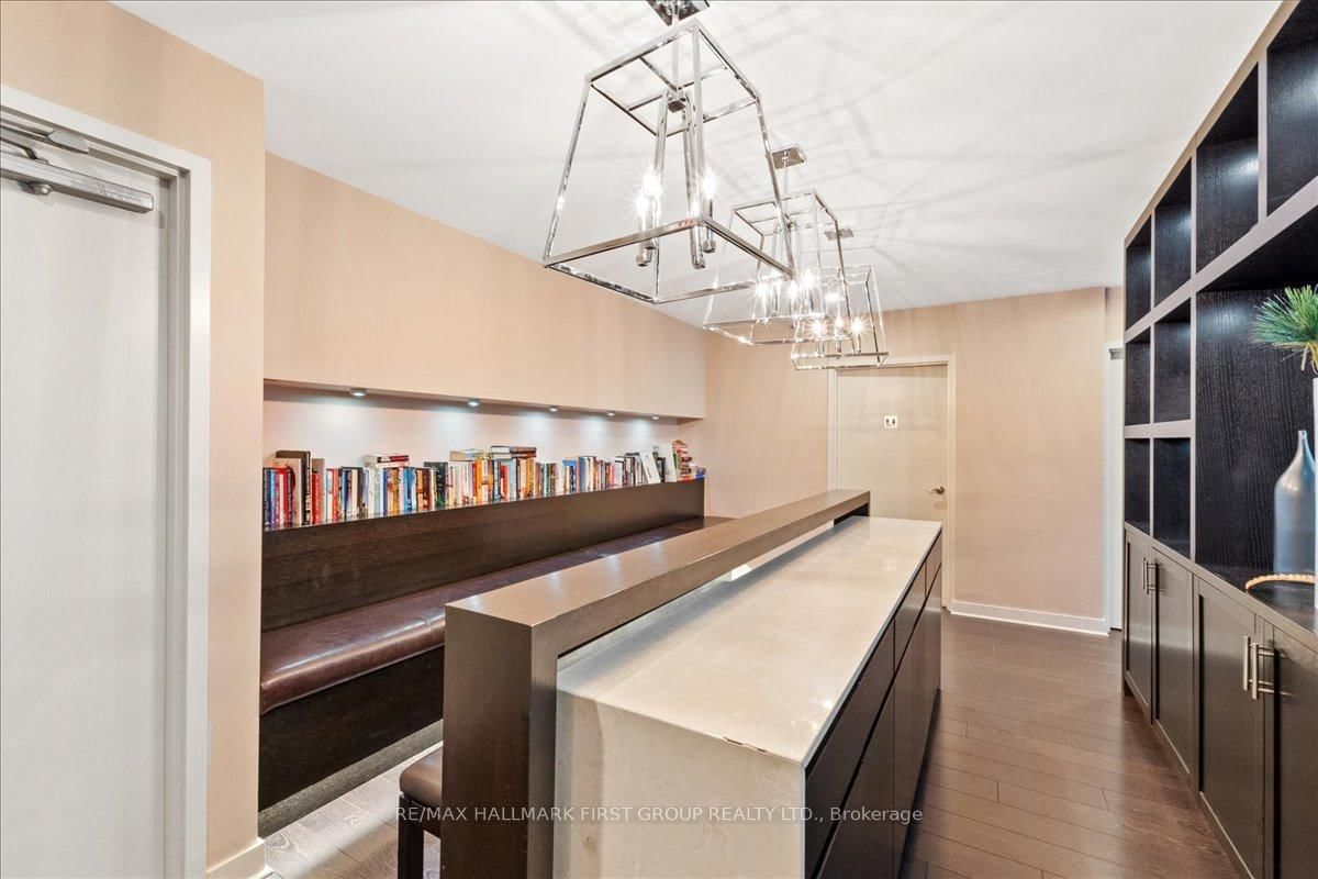 Condo for sale at 303-1600 Charles Street, Whitby, Ontario, L1N 0G4 - Port Whitby - MLS: E12938994